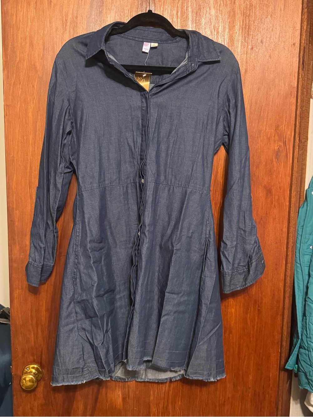 Alta Francesca’s Chambray Y2K Button Front Denim Distressed Dress Size Large